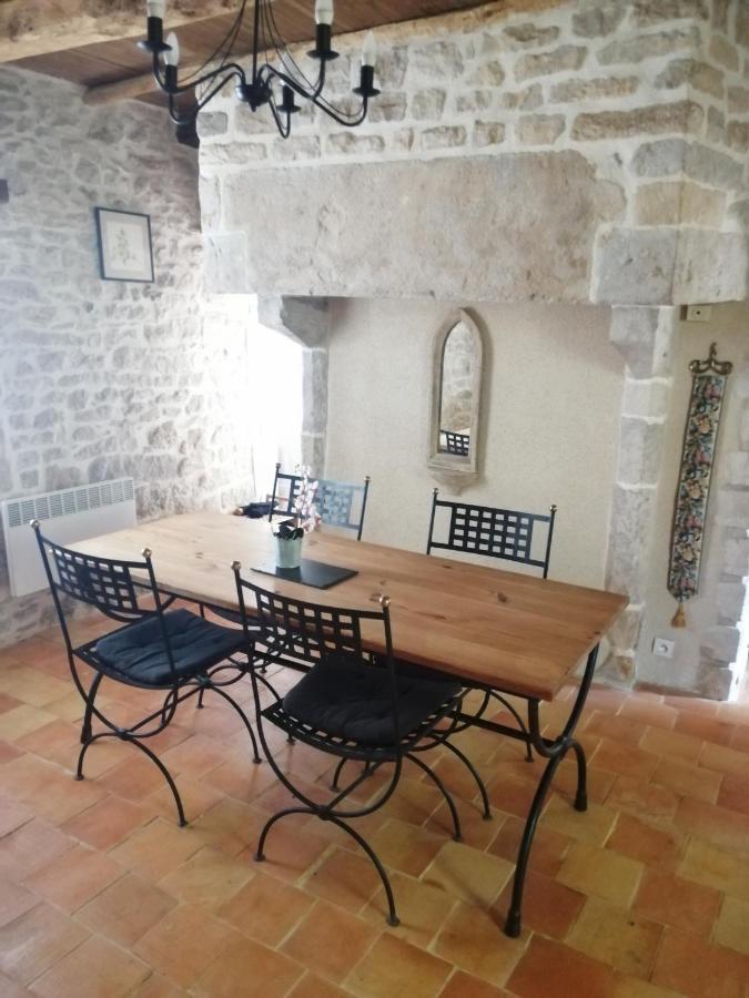 Traditional Stone Cottage Condac Экстерьер фото
